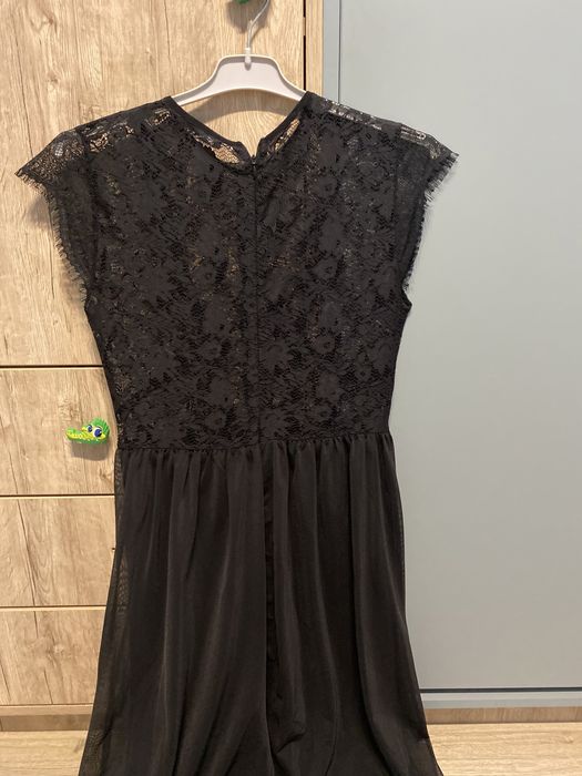 Rochie Reserved L( pretabila S-M-L) dantelata