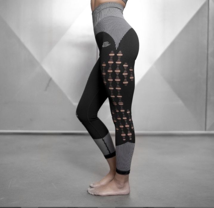 Сет от две части на Body engineers