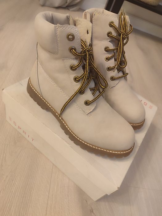 Ботинки женские 39 размер Новые