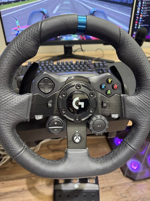 Игровой руль Logitech g923