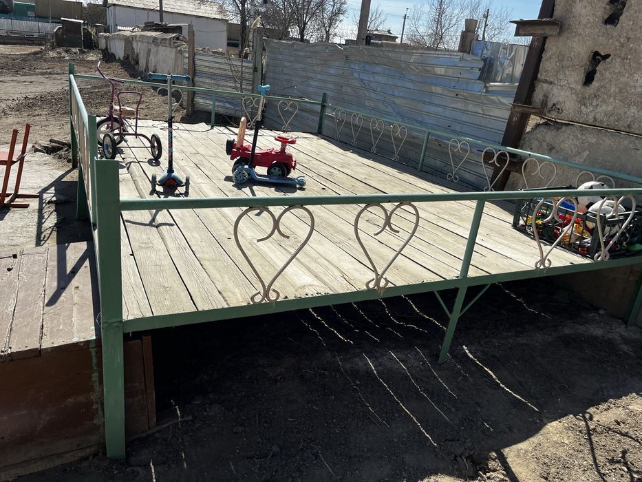 Саки сатылады (тапчан)