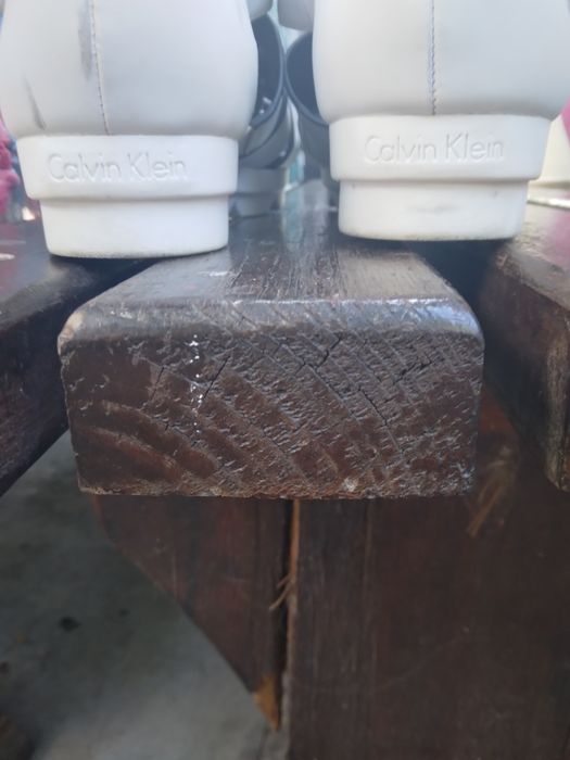 Дамски сандали Levi's и  обувки Calvin klein