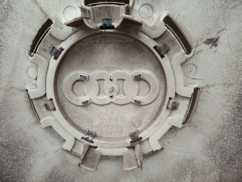 Оригинални тасове за audi 16 цола