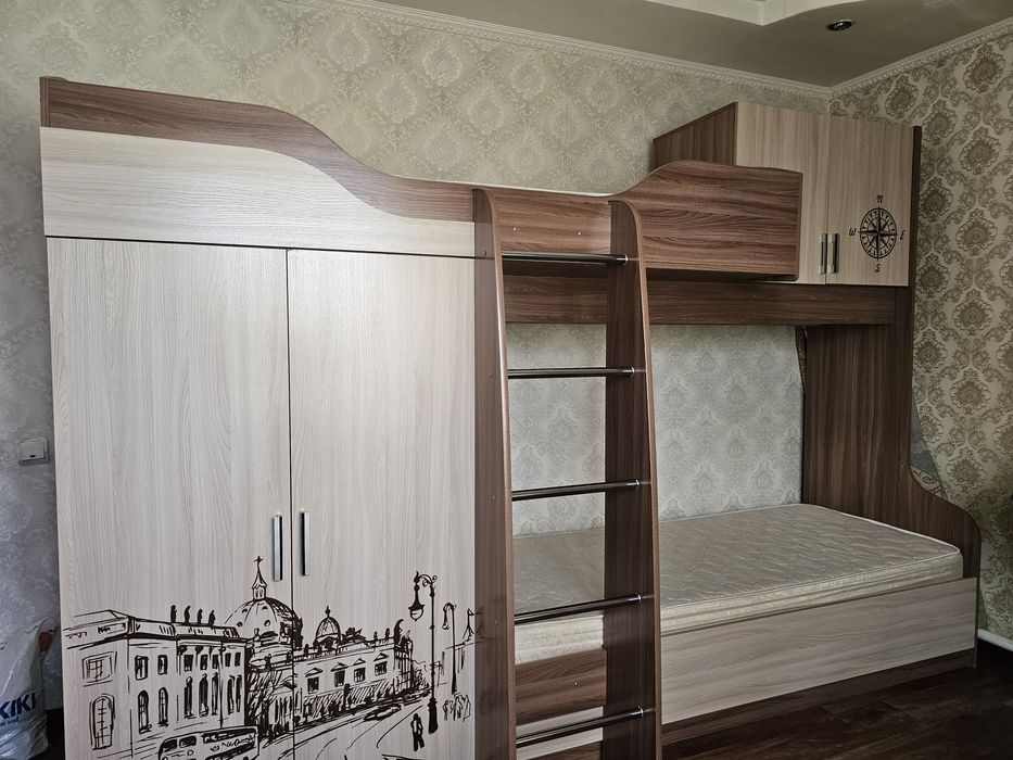 Двухярусная кровать