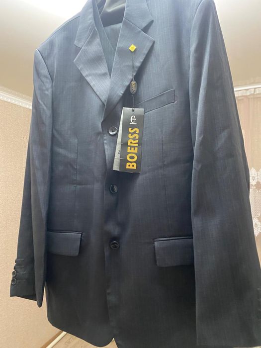 Продам костюмы | три варианта