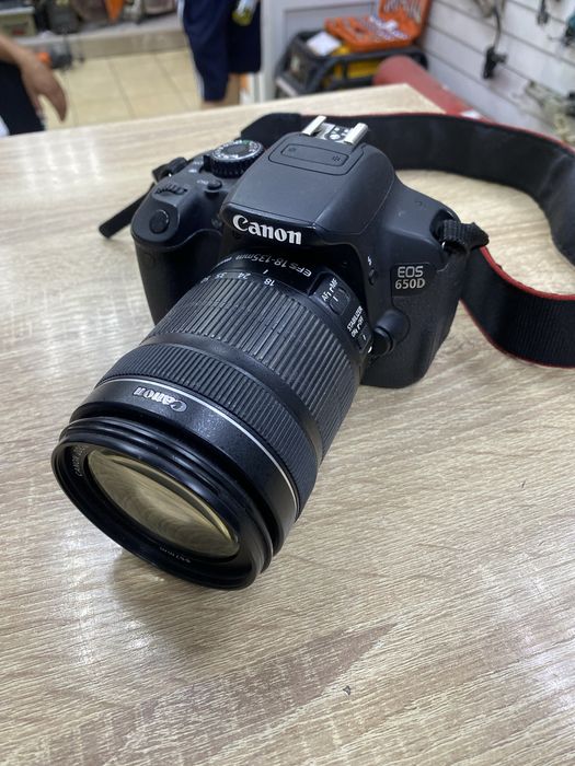 Фотоаппарат Canon EOS 650D (Ос14Б)