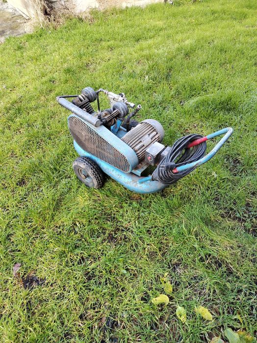 Компресор с колелца италиански