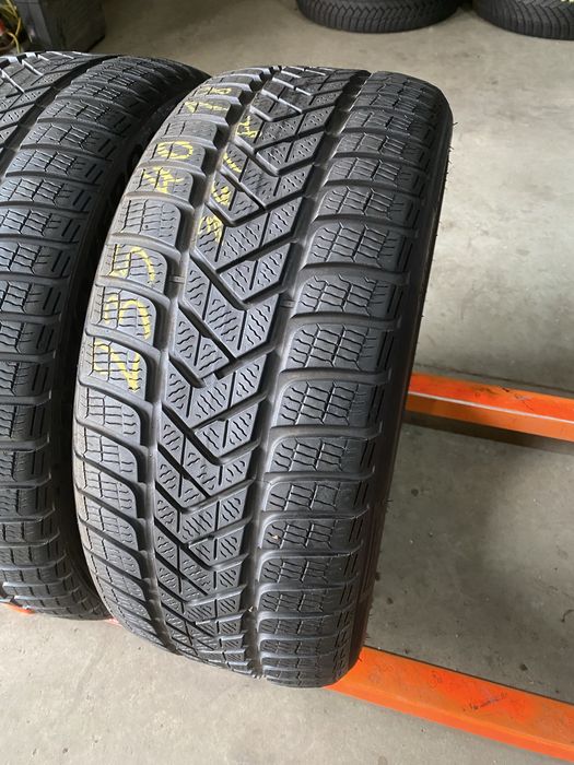 Anvelope iarna 235/40/18 Pirelli Sottozero 3 235 40 18 R18