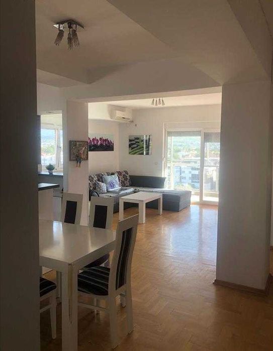 Двустаен имот в Център-ЦУМ