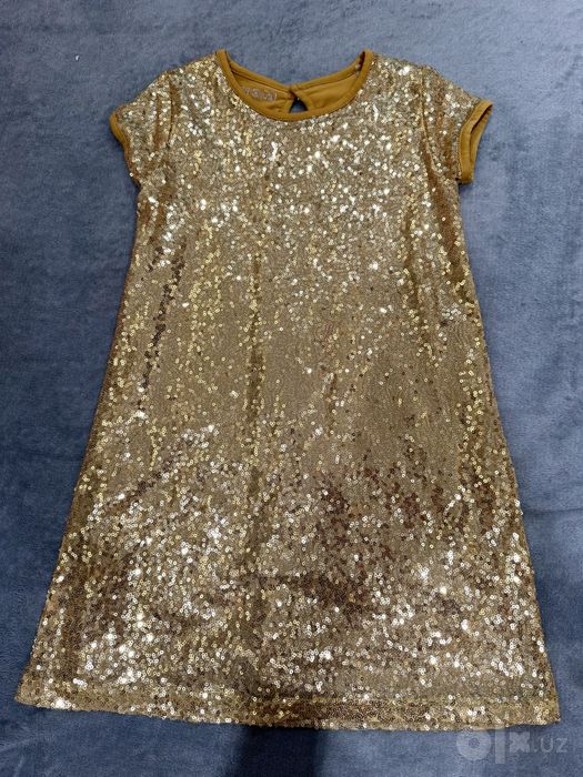 Платье  Zara 122-128 нарядное