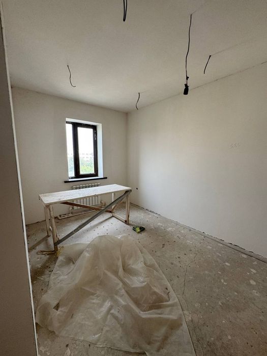 Продаëтся 5/4/5 квартира 77-серия метро Чиланзар