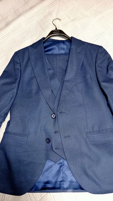 Тройка костюм 46 р