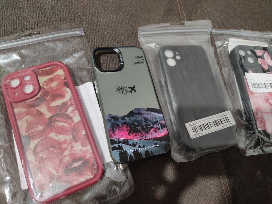 Продам чехлы на iphone 13