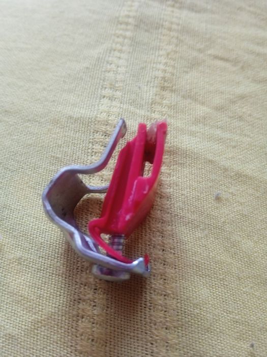 Крепления для установки раковины