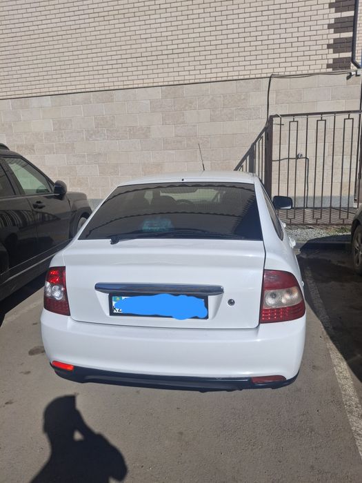 Продам машину приору