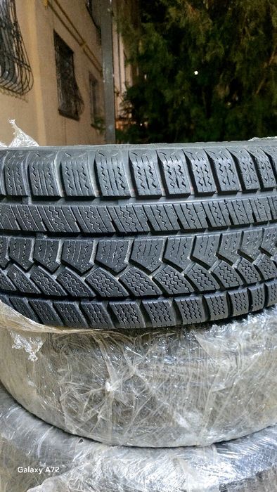 зимний хорошый шина