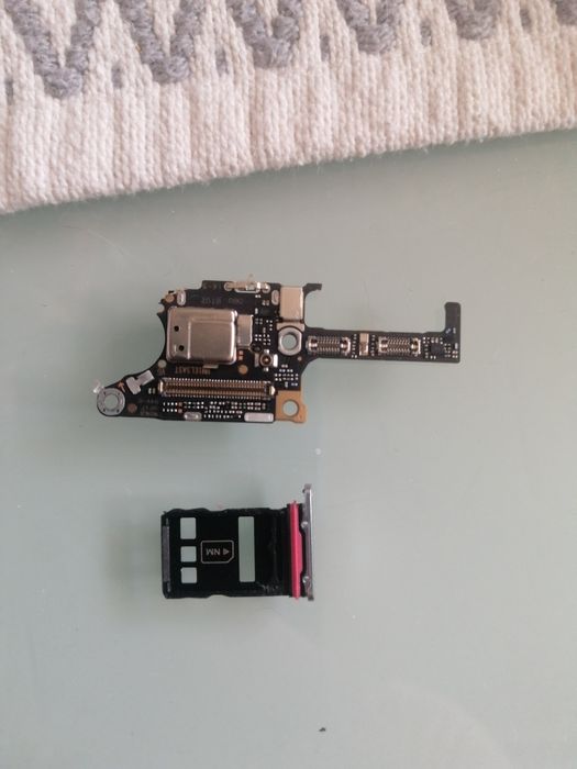 Модул и сим държач за Huawei P40 Pro