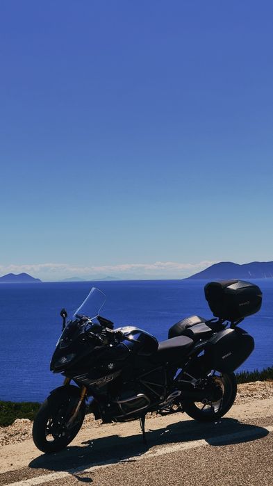 Vând BMW R1250RS
