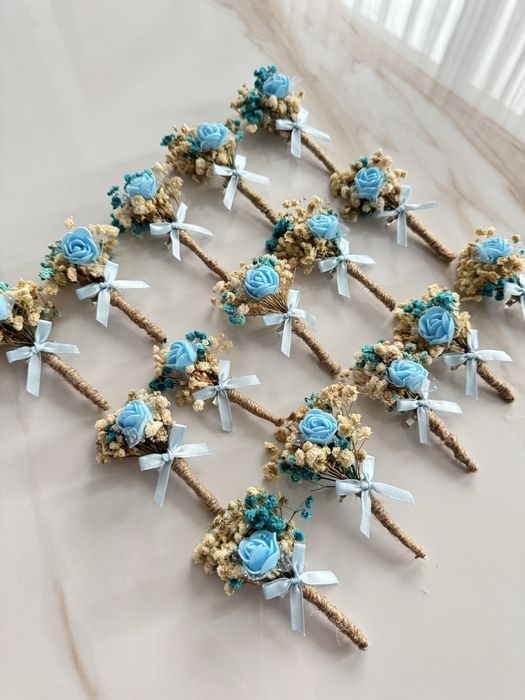 Бутониери и гривни