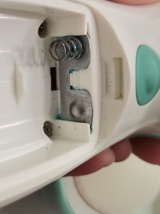 Електрическа четка за почистване на лице