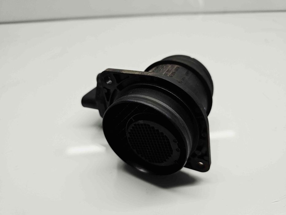 Debitmetru aer Volkswagen Caddy 3 (2KA, 2KH) [Fabr 2004-2009] 03890646