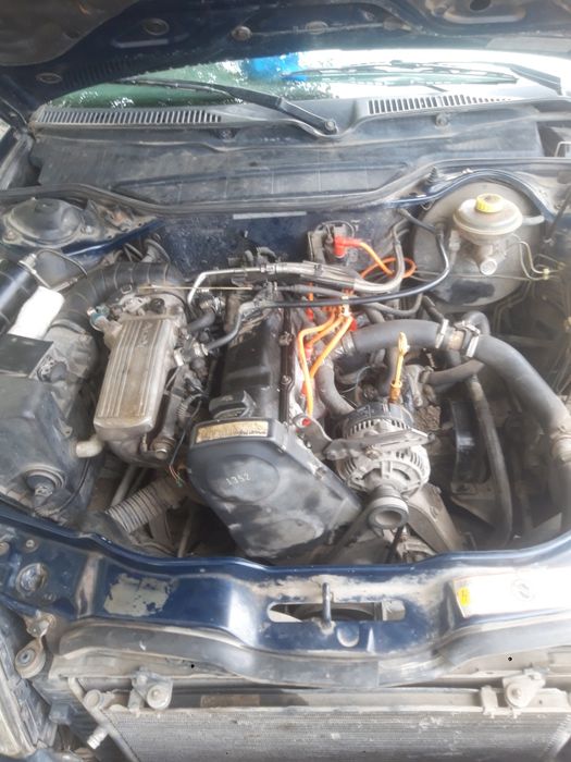 Ауди 100 с4 2.0 седан