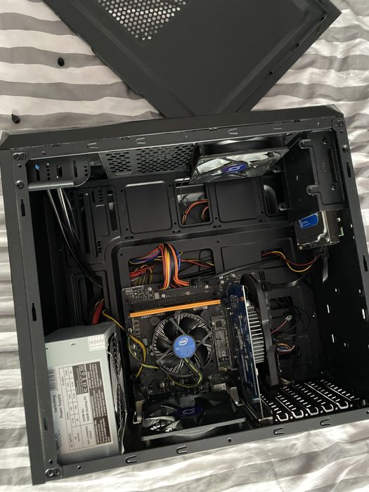 PC - Gaiming - Stare foarte bună