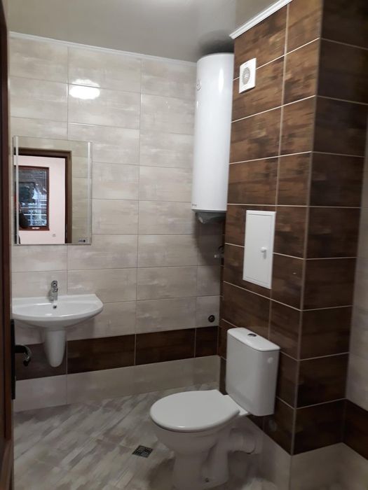 Дава се под наем Офис в Бургас, Център - 76 кв.м за 663 € - Снимка #5