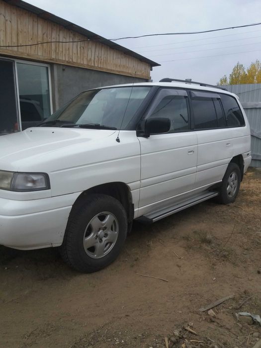 обменяю или продам авто мазда. мпв.
