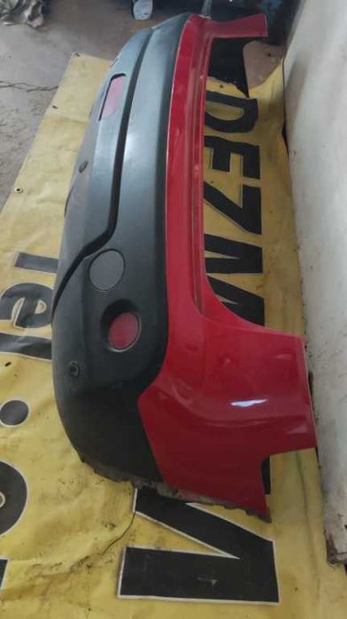 bara spate rosie Nissan Qashqai an 2012