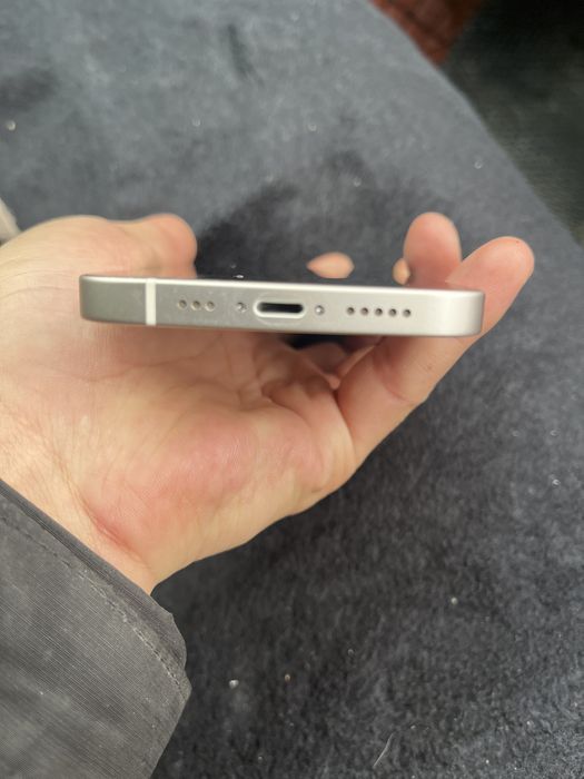 Продам айфон 13 128 гб аккум 100