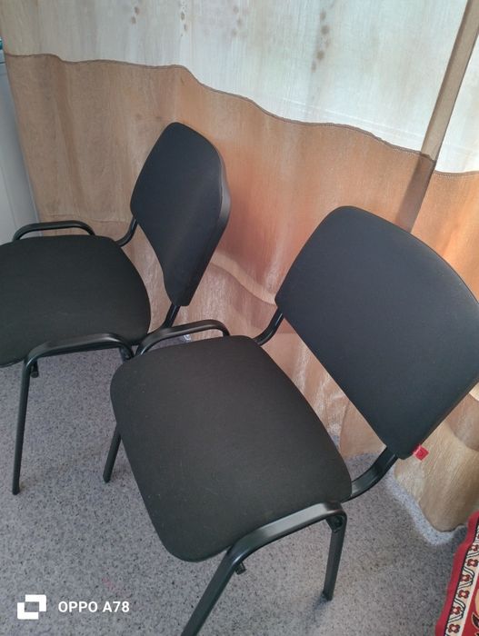 Продам стулья офисные