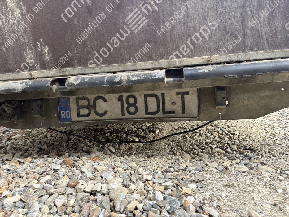 Remorcă 2000 kg – stare bună