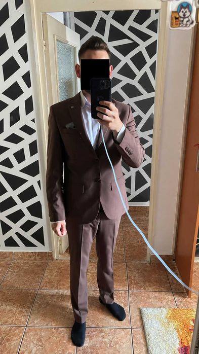 Vand costum pentru nunta marimea S