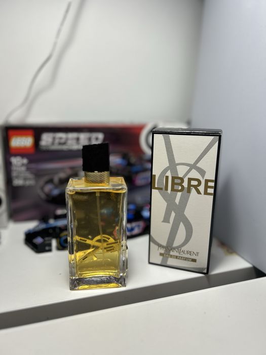 Vând parfum Libra pentru femei de 90 ml