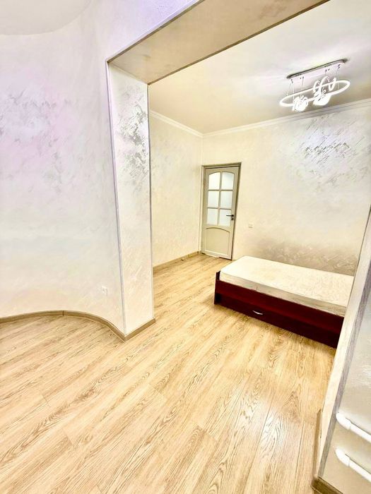 Своя метро Ойбек 3/13/16, долгосрочная аренда.