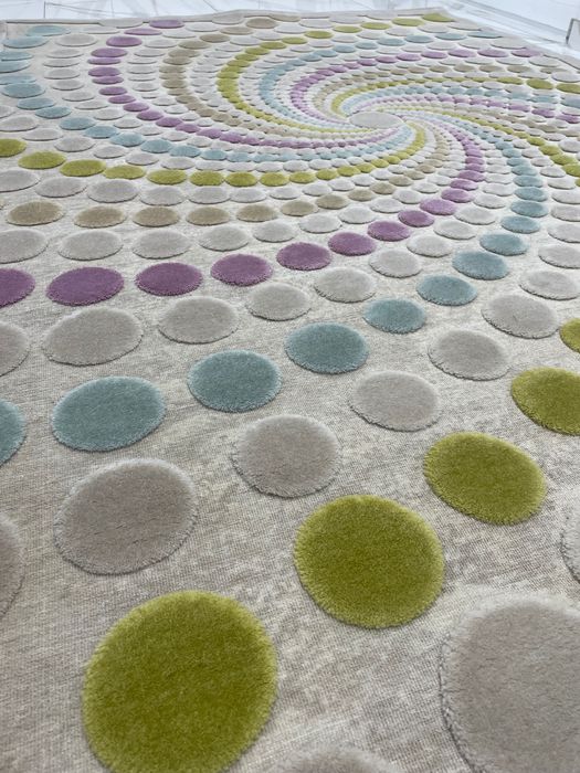 Angora шарен килим