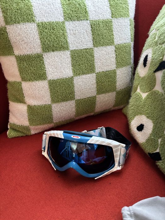 Очки, перчатаи лыжныне