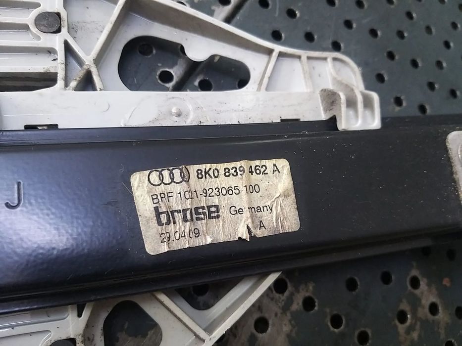 Macara geam electric dreapta spate audi a4 b8 8k 8k0839462a
