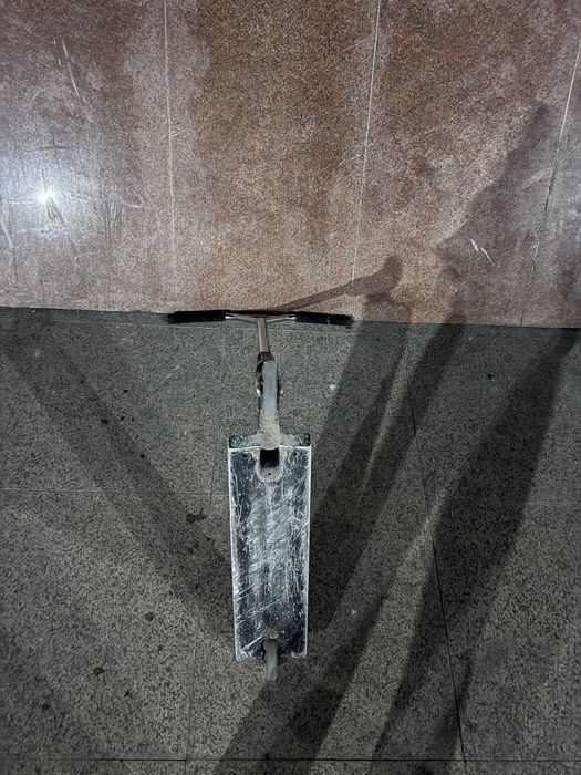 Продам трюковой самокат