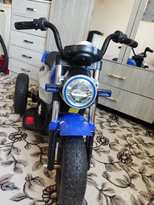 Bolalar mototsikli sotiladi