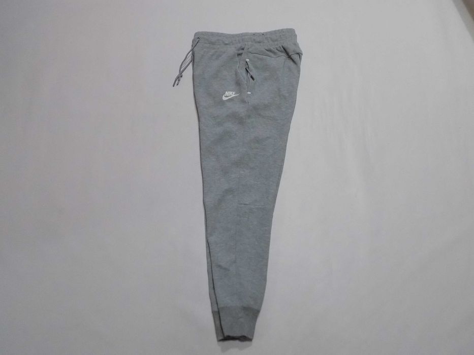 анцуг nike tech fleece долнище екип дамски оригинален спортен крос XS