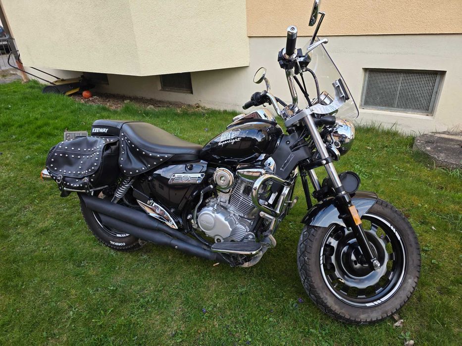 Keeway Superlight 125