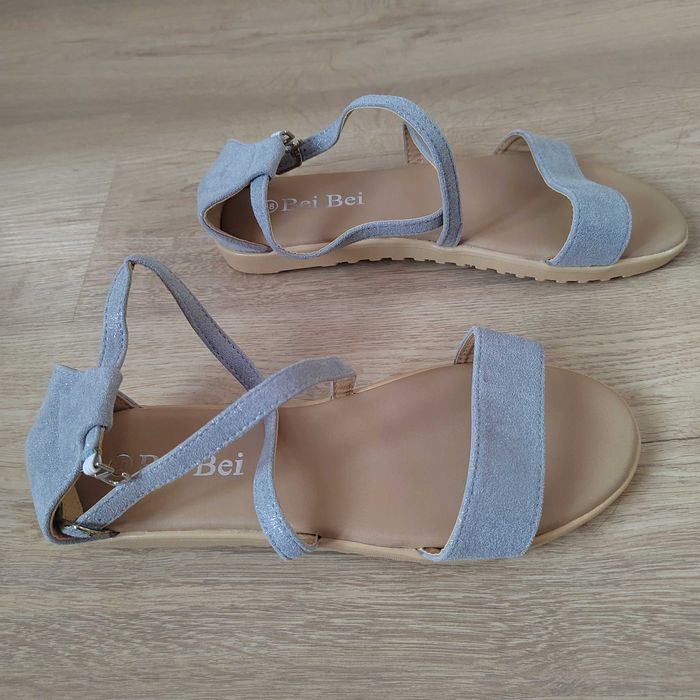 Дамски сандали сиви