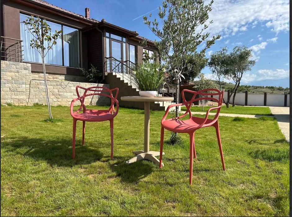 Трапезен стол Виена 15цвята-полипропилен керемида цвят