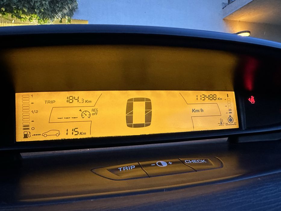 Citroën C4 Coupe 2008 • 1.6 Benzină - 109 CP• 113.500 km