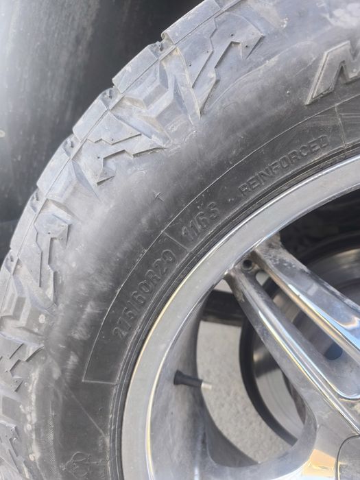 Продам диски с резиной