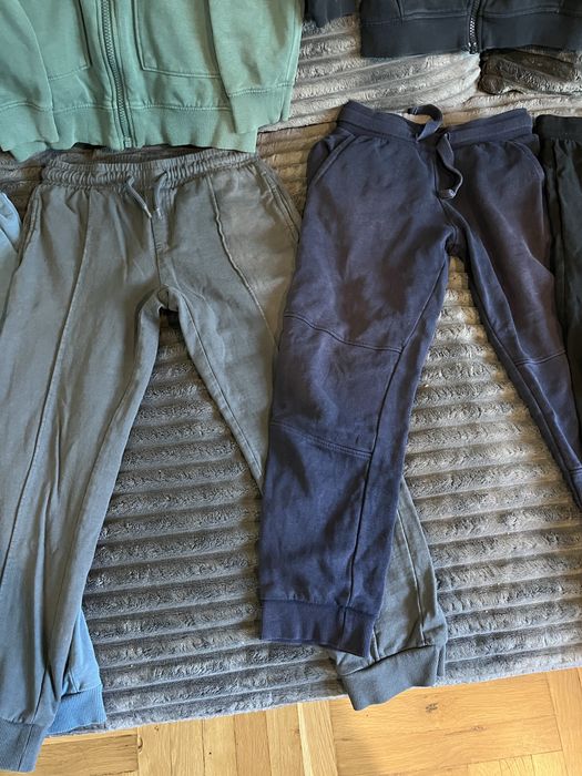 Лот долнище анцуг-5 броя и 3 суитшърта 122-128