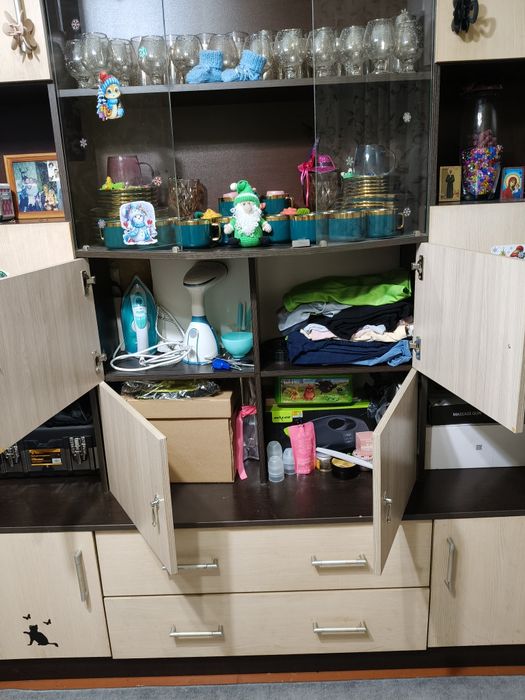 Продам стенку в хорошем состоянии