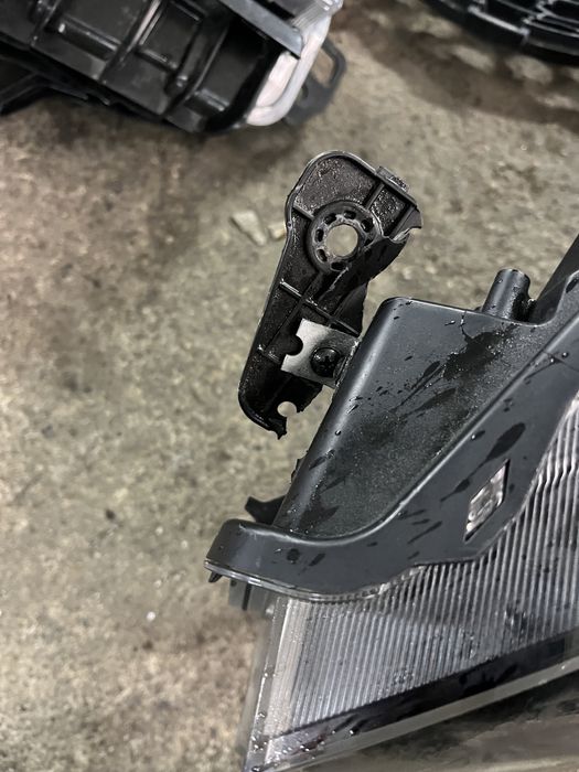 Фар Suzuki SX4 S Cross 2013- ляв и десен